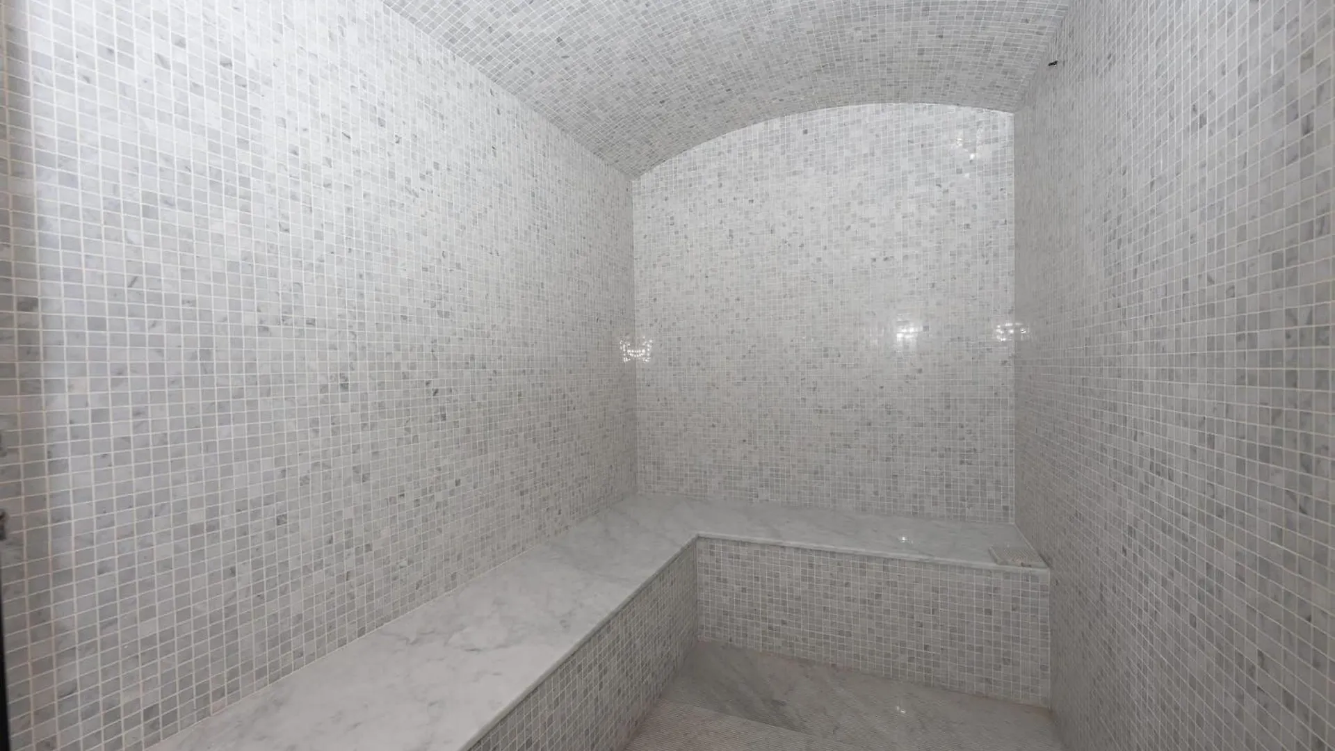 Eye-Catching 1 Bedroom Apartment In Nobles Tower Dubaï