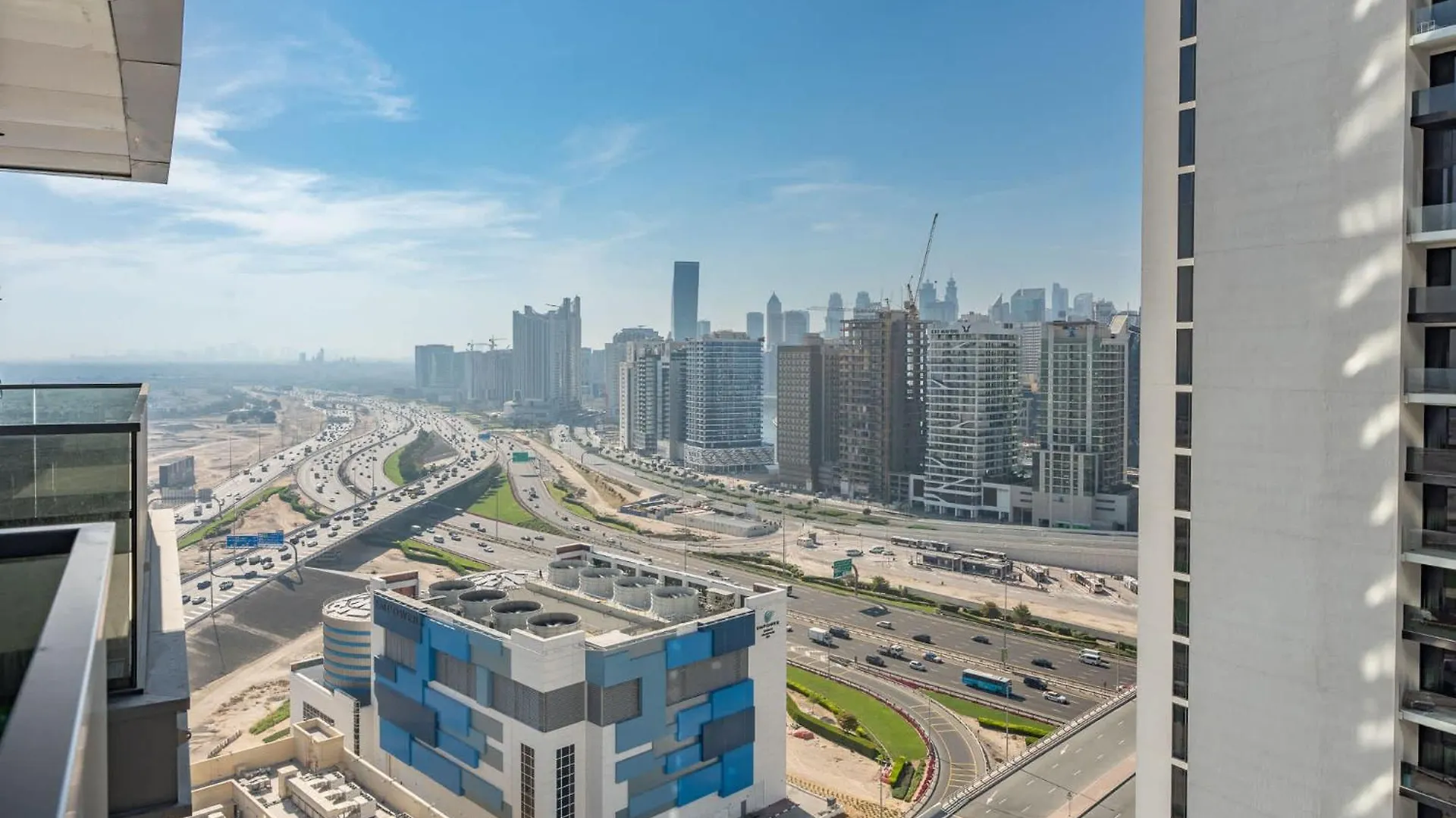 Eye-Catching 1 Bedroom Apartment In Nobles Tower Dubaï Émirats arabes unis