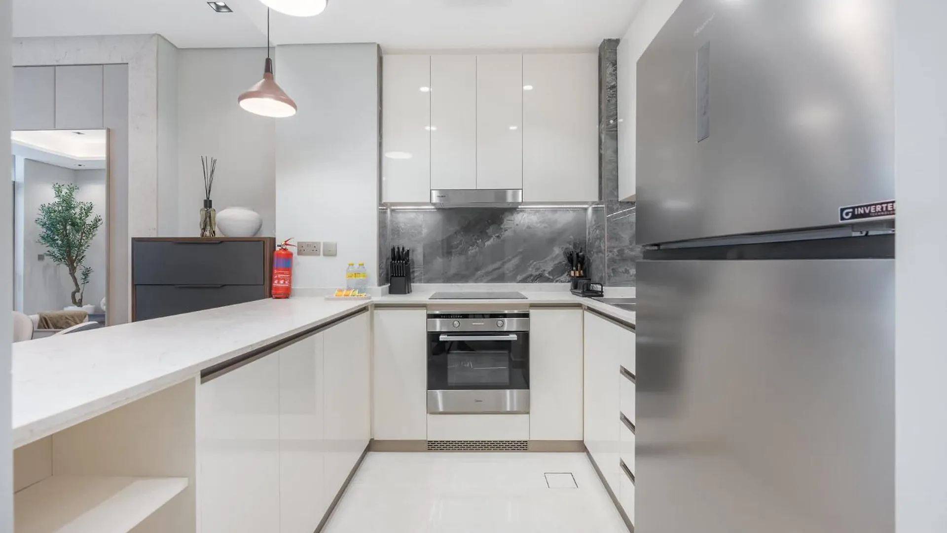 Eye-Catching 1 Bedroom Apartment In Nobles Tower Dubaï 0*,  Émirats arabes unis